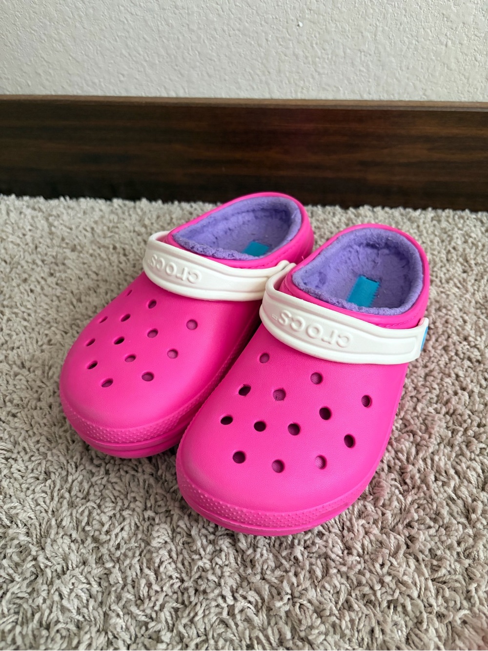 CROCS Kids Classic Clog in Bright Pink with White Strap